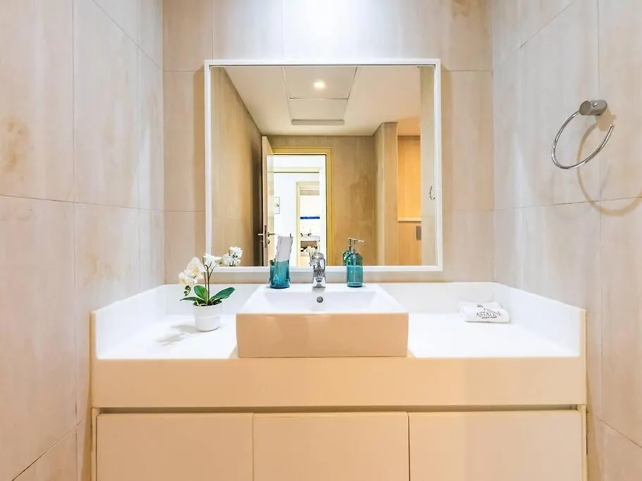 Seaside Elegance-1Br-Al Bateen-Private Beach Access Dubai